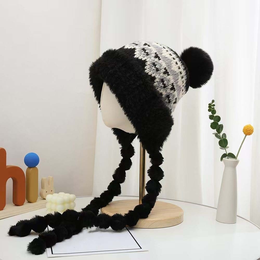 Winter Trapper Hat - Polar Astarlı Ponponlu Örgülü Şapka Çizgili